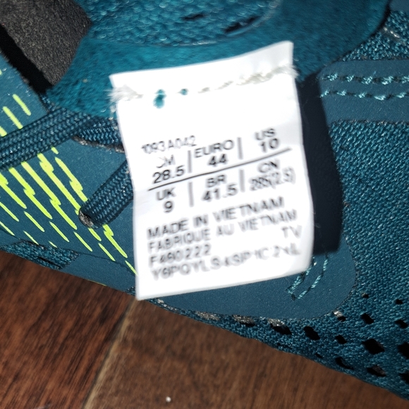 Spike running shoes - Picture 2 of 6